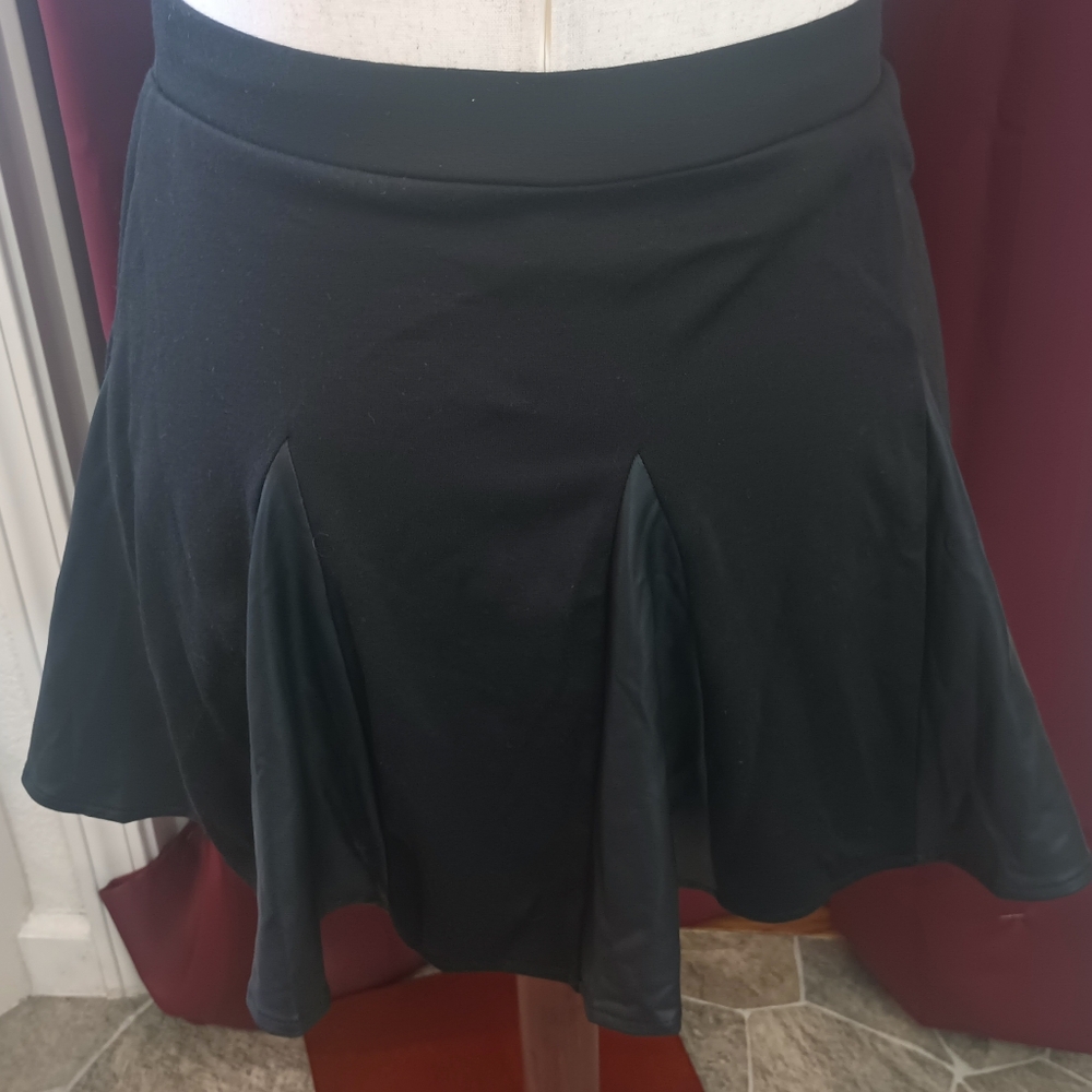 Junior Pleated Black Pleather Skater Skirt